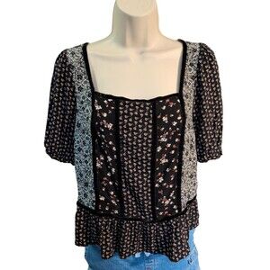SO Goods For Life Black & White Floral Peasant Top M Ruffle Hem Boho